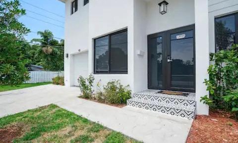 Three-Bedroom Townhouse