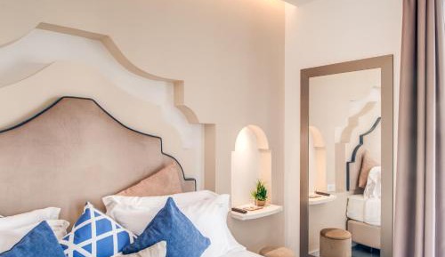 Junior Suite with City View