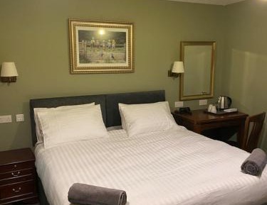 Deluxe Family Suite
