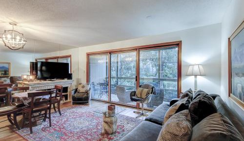 One Bedroom Apartment
