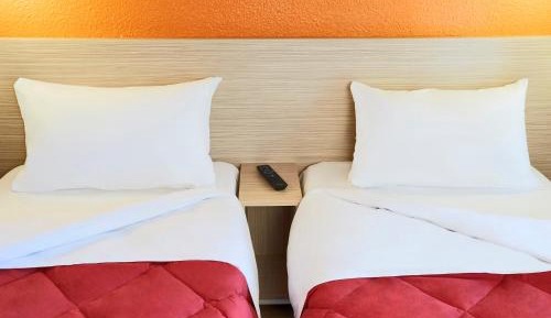 Triple Room with 3 Single Beds