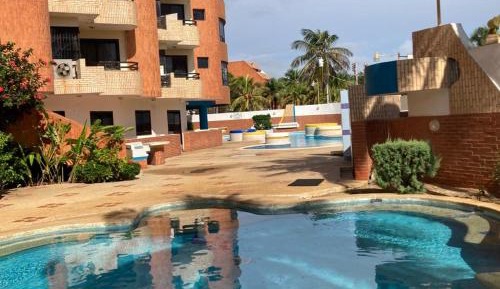 Apartment with Pool View 