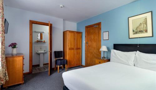 Double Room with Private Bathroom