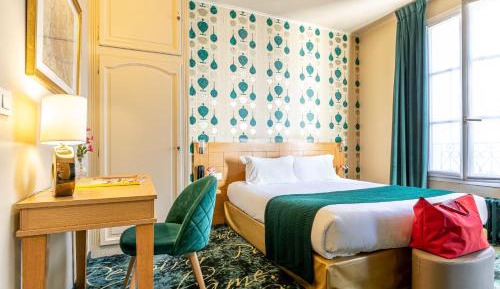 Room Rostand with kitchenette