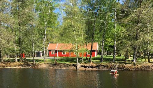 One-Bedroom Holiday Home