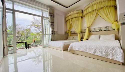 Deluxe Double or Twin Room with Balcony