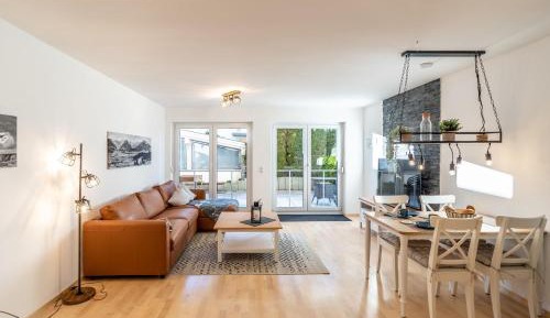 One-Bedroom Apartment with Terrace