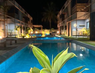 Apartment with Pool View 