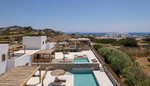 Villa 2 Bedrooms with Private Pool and Jetted Tub