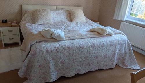 Double or Twin Room with Private External Bathroom