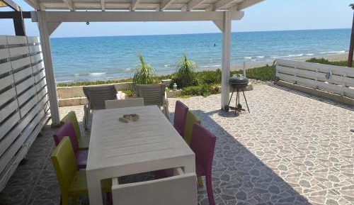 Villa - Beach Front