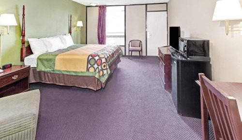 King Room - Non-Smoking