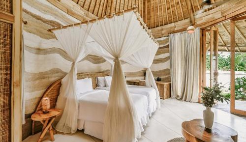 Deluxe King Suite