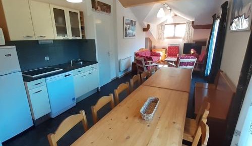 Apartment (12 adults)