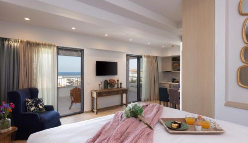 Lines Top Floor Suite
