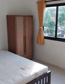Standard Double Room with Shared Bathroom