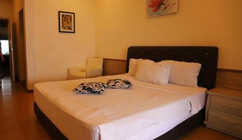 Deluxe King Room