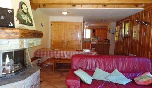 Apartment (12 adults)