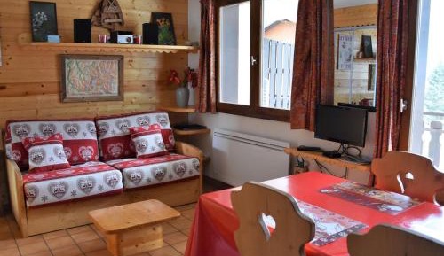 Apartment (4 Adults)