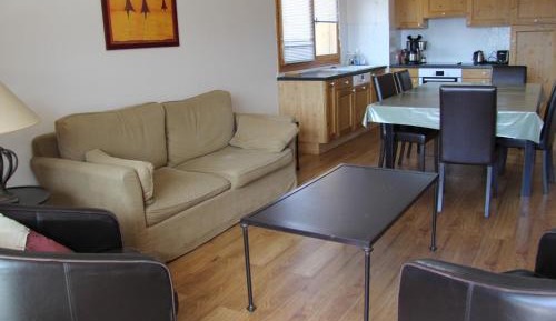 Apartment (6 Adults)