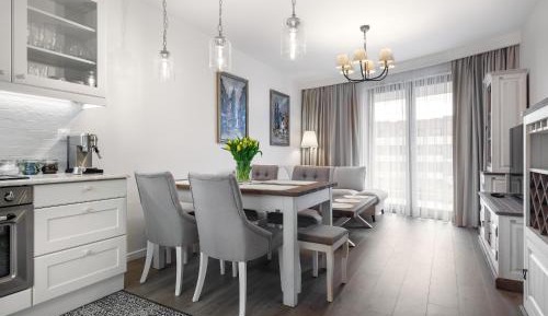 69D Grzegorzecka street - I - 3 bedrooms apartment with garage (6 adults)