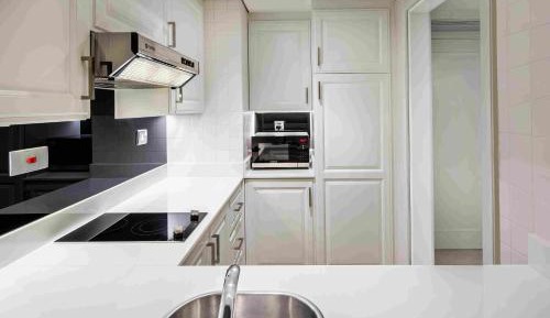 One Bedroom Apartment
