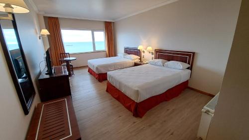 Twin Room with Sea View