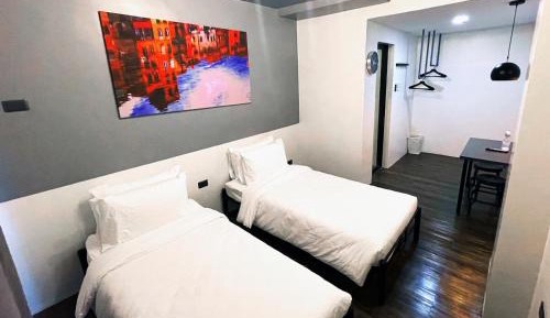Deluxe Twin Room