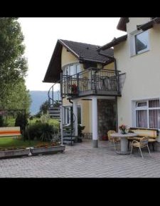 Apartment with Lake View