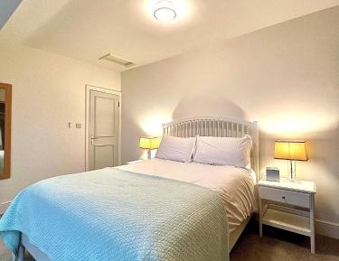 Superior One-Bedroom Apartment - Top Floor