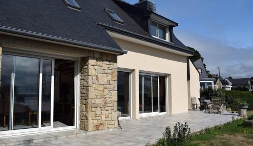Holiday Home (9 Adults)