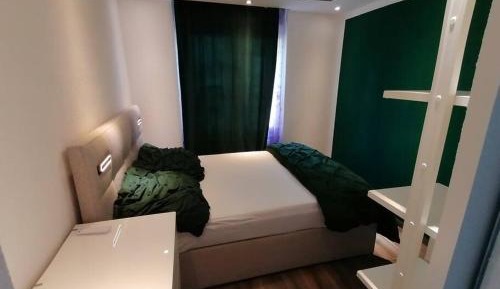 Deluxe Apartment