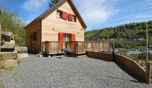 Chalet (8 Adults)