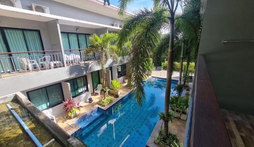 Superior Double or Twin Room with Pool View