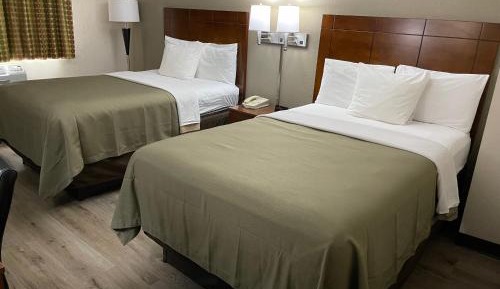 Queen Room with Two Queen Beds - Non-Smoking