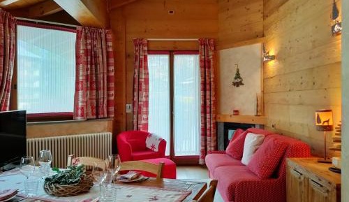 Two-Bedroom Apartment with Balcony (4 Adults + 2 Children)