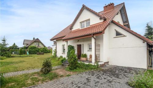 Six-Bedroom Holiday Home