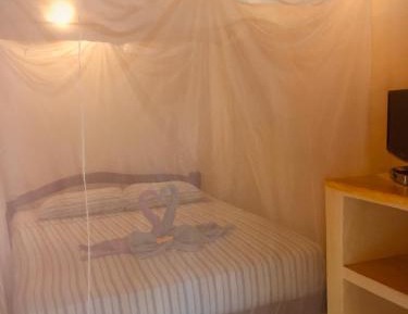 Economy Triple Room