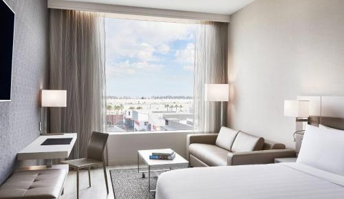  Guest room, 1 King, Sofa bed, City view