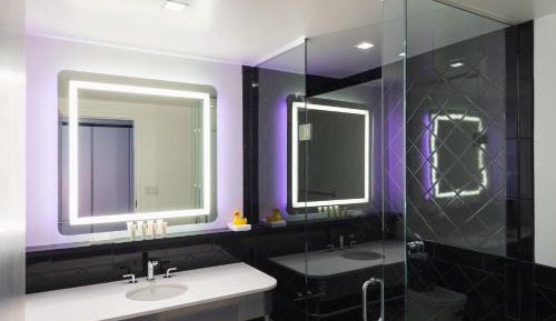 Luxury King Room
