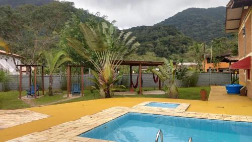 Apartment with Pool View 