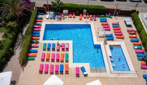 Family Room with Terrace and Pool View (3 Adults + 1 Child)