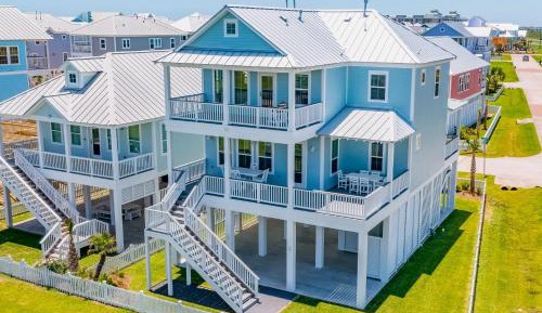 Four bedroom holiday home 