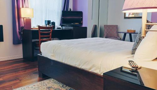 Deluxe Room With Bath