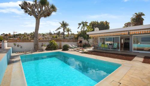 Villa with Sea View