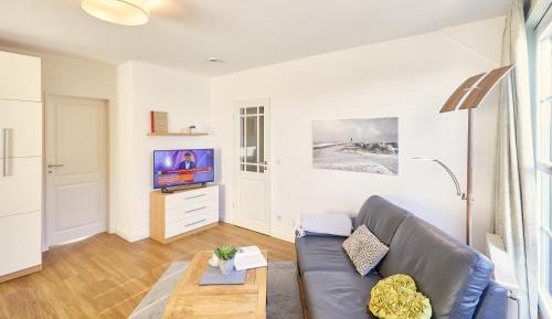 Apartment 11