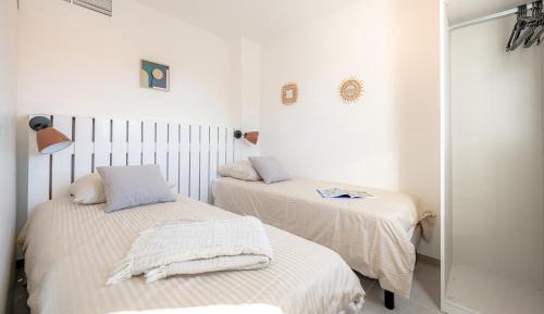 One-Bedroom Apartment with Air Conditioning (4 People)