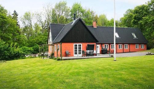 Four-Bedroom Holiday Home
