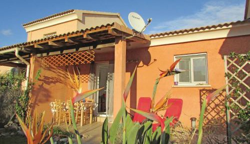 One-Bedroom Holiday Home