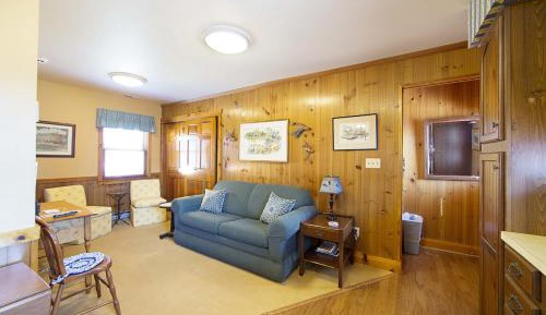 Queen Room with Town View